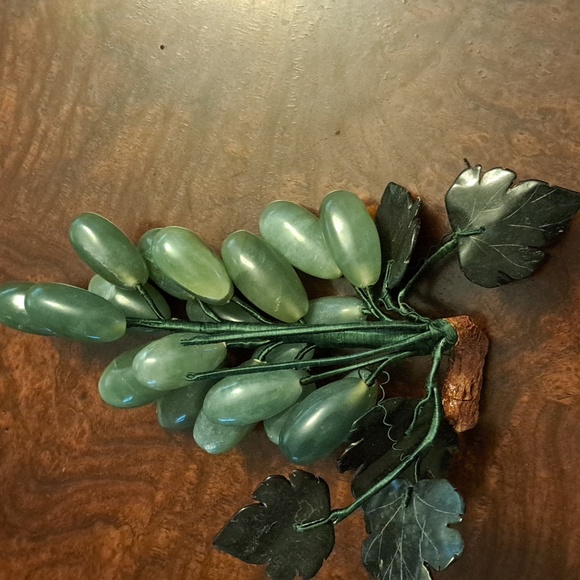 Large vintage green jade grapes in excellent condition - Picture 2 of 4